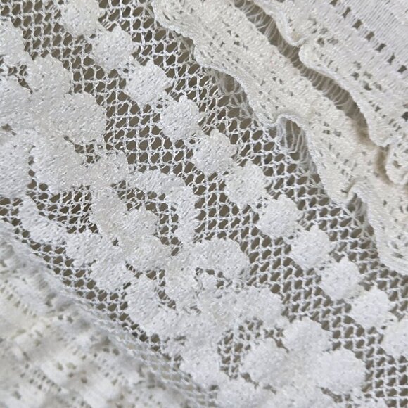 Torrid Ivory Boho Peasant Blouse With Textured Polka Dots & Lace (EUC) - Picture 11 of 11